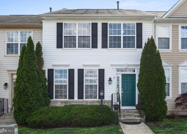 Property at 15 Driver Sq, Front Royal, VA 22630, 3 beds, 3.5 baths