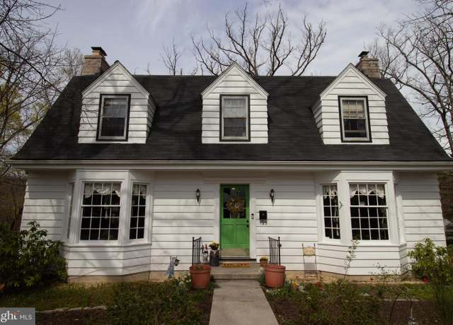 Property at 195 Johnsons Mill Rd, Berkeley Springs, WV 25411, 5 beds, 2.5 baths