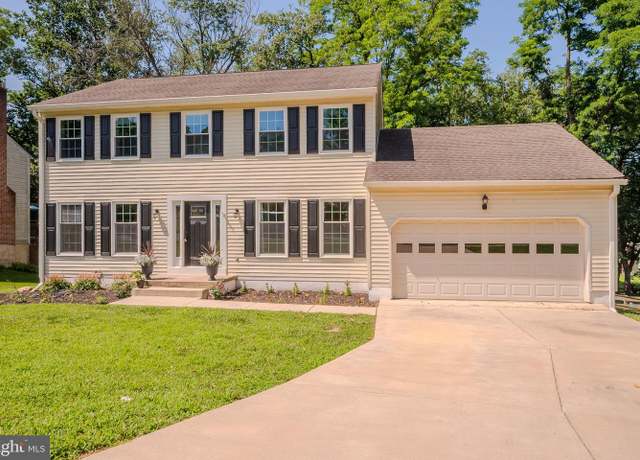 Property at 17 E Mill Station Dr, Newark, DE 19711, 4 beds, 2.5 baths