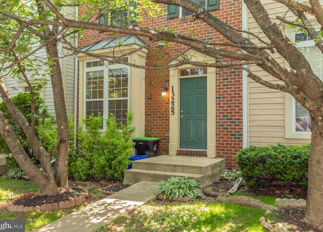 Property at 13225 Lake Geneva Way, Gaithersburg, MD 20878, 3 beds, 3.5 baths