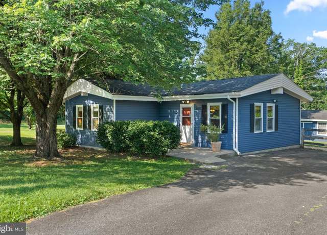 Property at 24700 Etchison Dr, Gaithersburg, MD 20882, 3 beds, 1 bath