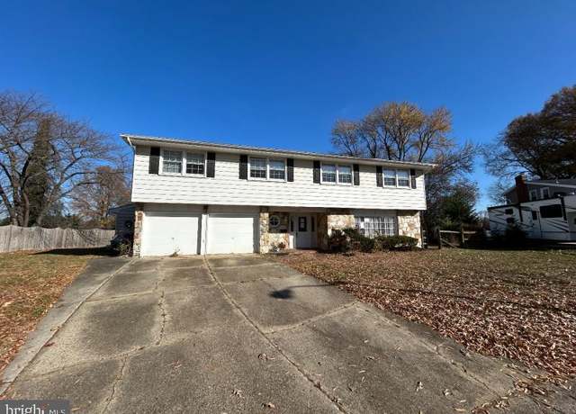 Property at 130 St Andrews Ct, Mount Laurel, NJ 08054, 4 beds, 2.5 baths