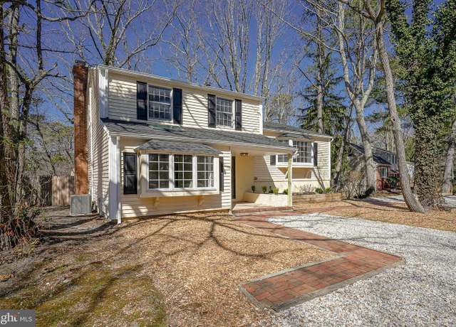 Property at 148 Lenape Trl, Medford Lakes, NJ 08055, 4 beds, 2 baths