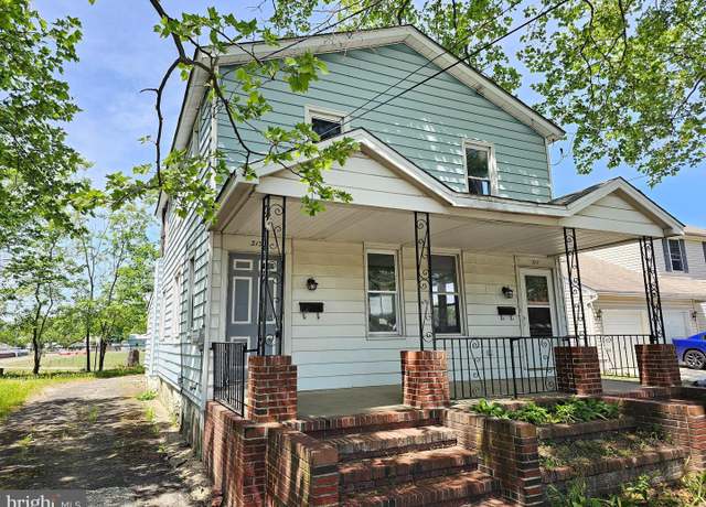 Property at 317-319 W 4th St, Palmyra, NJ 08065, 4 beds, 2.5 baths