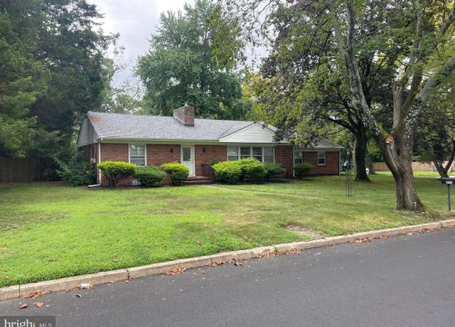 Property at 559 Chestnut Ter, Vineland, NJ 08360, 3 beds, 1.5 baths