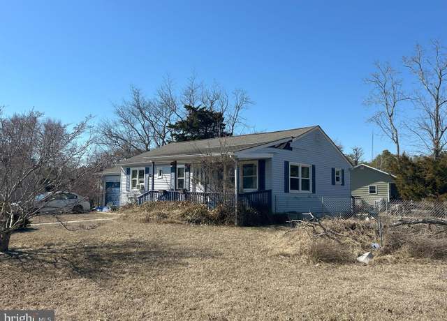 Property at 6 Wayne Ave, Cape May Court House, NJ 08210, 3 beds, 1.5 baths