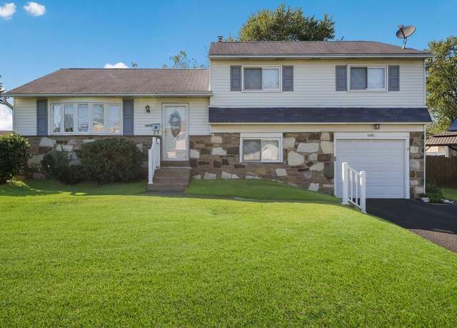 Property at 1075 Roberts Rd, Warminster, PA 18974, 1.5 baths