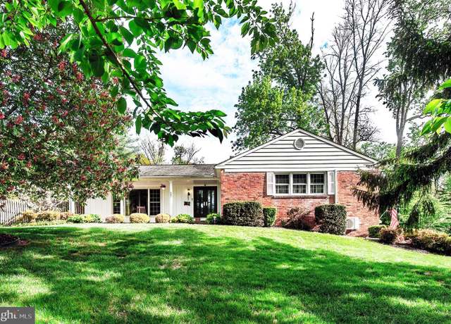 Property at 503 Kent Pl, Berwyn, PA 19312, 4 beds, 3 baths