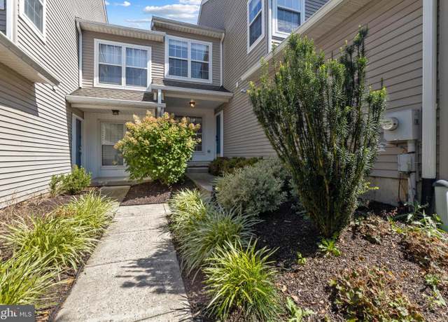 Property at 140 Lewisville Ct #3304, Phoenixville, PA 19460, 3 beds, 2.5 baths