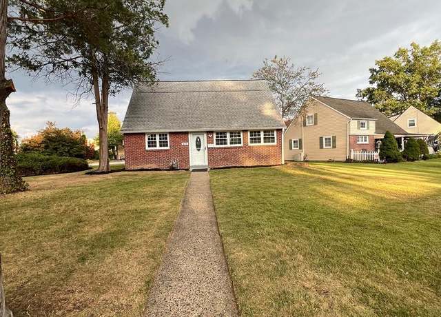 Property at 810 Quince Ln, Secane, PA 19018, 4 beds, 2 baths