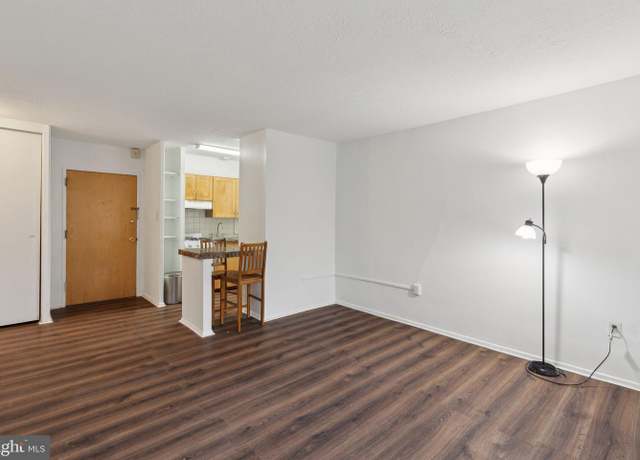 Property at 2101 Chestnut #210, Philadelphia, PA 19103, 1 bed, 1 bath