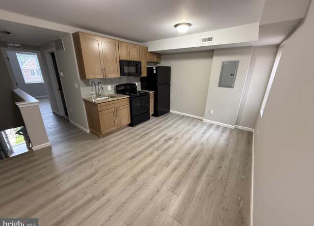 Property at 1727 Dallas St, Philadelphia, PA 19126, 5 beds, 2 baths