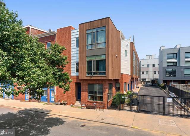 Property at 333 Green St #5, Philadelphia, PA 19123, 4 beds, 3 baths
