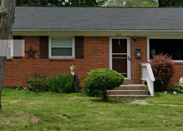 Property at 3213 Bradford St, Woodbridge, VA 22193, 3 beds, 1 bath