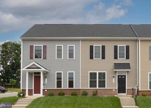 Property at 1312 S Kent St, Winchester, VA 22601, 2 beds, 2.5 baths