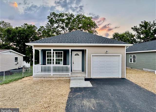 Property at 106 Weiricks Row, Charles Town, WV 25414, 3 beds, 2 baths