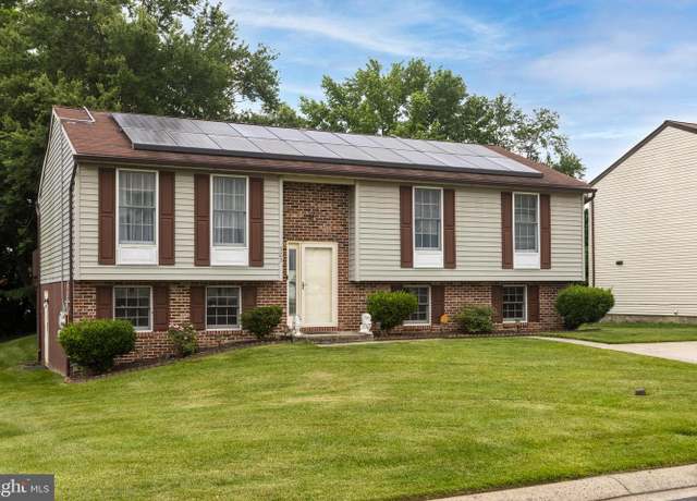 Property at 723 Walker St, Aberdeen, MD 21001, 4 beds, 2.5 baths