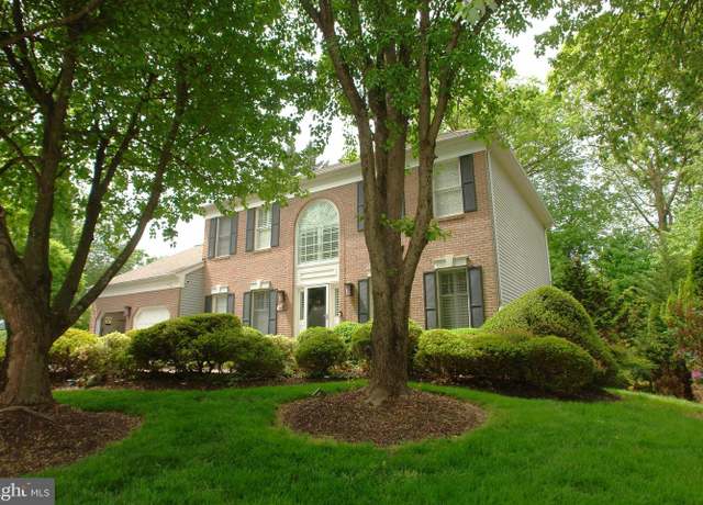 Property at 19910 Hamil Cir, Gaithersburg, MD 20886, 4 beds, 3 baths