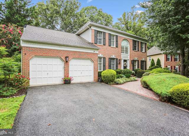 Property at 19910 Hamil Cir, Gaithersburg, MD 20886, 4 beds, 3 baths