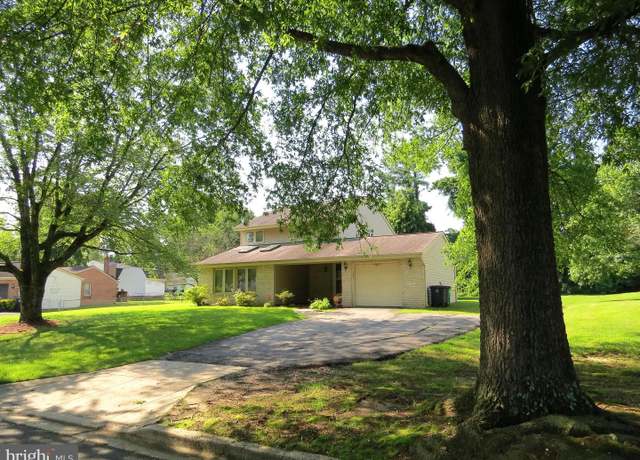 Property at 1208 Pickering Cir, Upper Marlboro, MD 20774, 3 beds, 2.5 baths