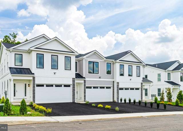 Property at 681 Provident Dr, Southampton, PA 18966, 3 beds, 2.5 baths