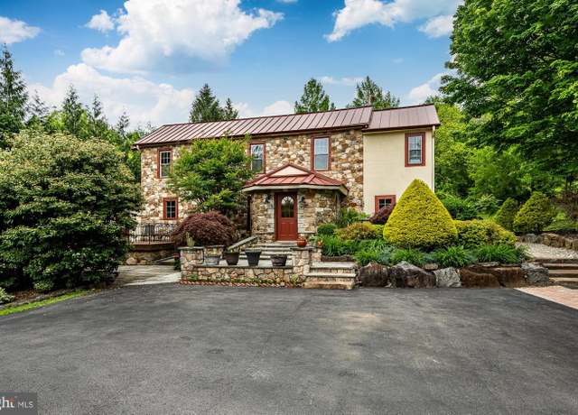 Property at 186 Bragg Hill Rd, West Chester, PA 19382, 6 beds, 5.5 baths
