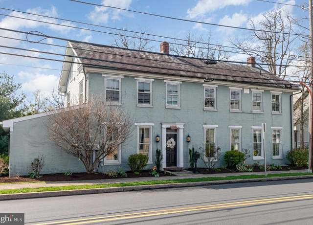 Property at 308 E Derry Rd, Hershey, PA 17033, 4 beds, 4.5 baths