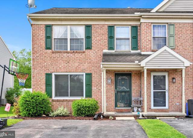 Property at 15 Windemere Ct, Elizabethtown, PA 17022, 3 beds, 1.5 baths