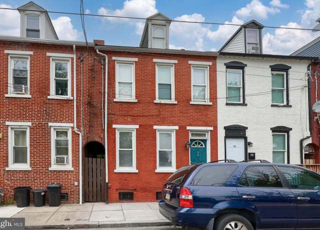 Property at 68 Locust St, Lancaster, PA 17602, 4 beds, 1.5 baths