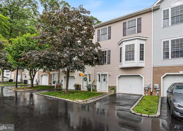 Property at 100 Parker Ave #3, Philadelphia, PA 19128, 3 beds, 2.5 baths