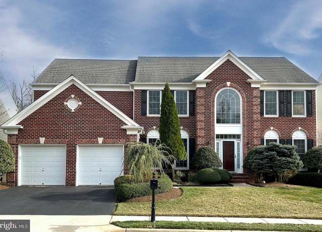 Property at 8089 Paper Birch Dr, Lorton, VA 22079, 5 beds, 4.5 baths