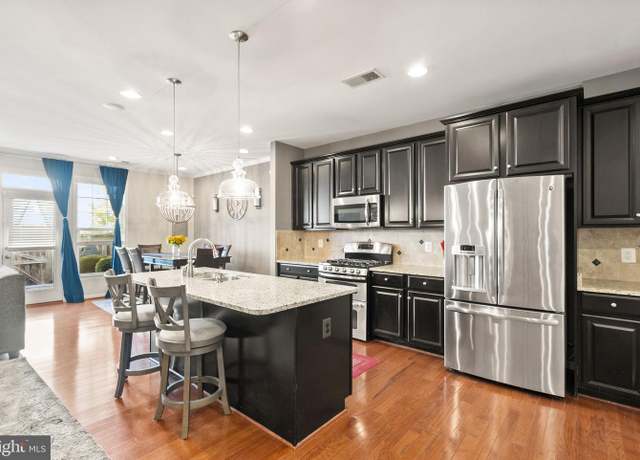 Property at 41930 Cushendall Ter, Aldie, VA 20105, 3 beds, 2.5 baths