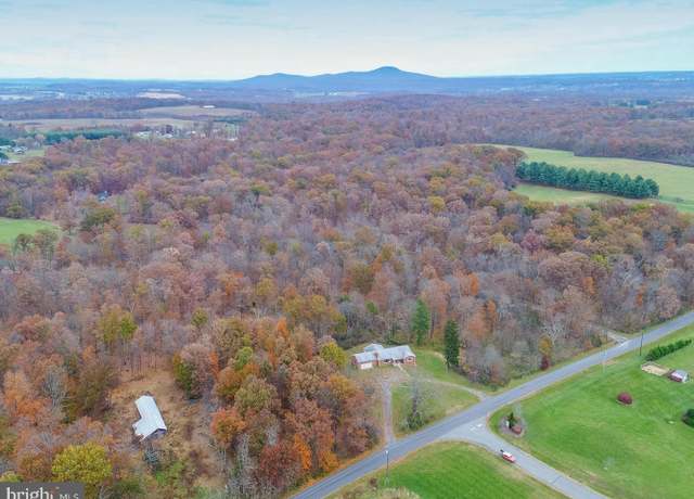 Property at 43182 Evans Pond Rd, Leesburg, VA 20176
