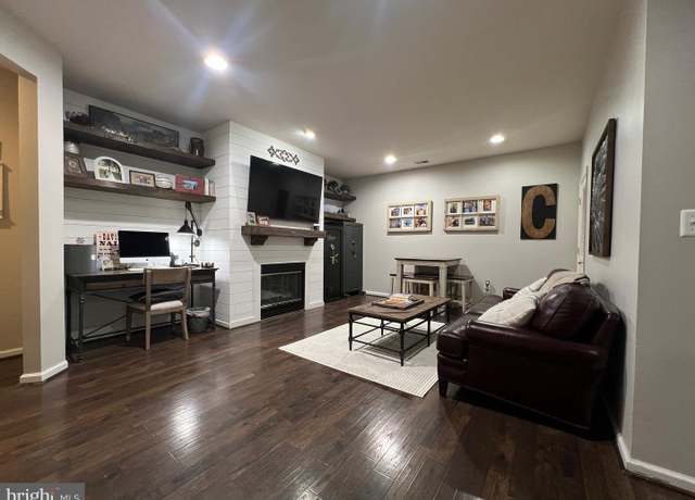 Property at 13755 Tides St, Woodbridge, VA 22191, 3 beds, 3.5 baths