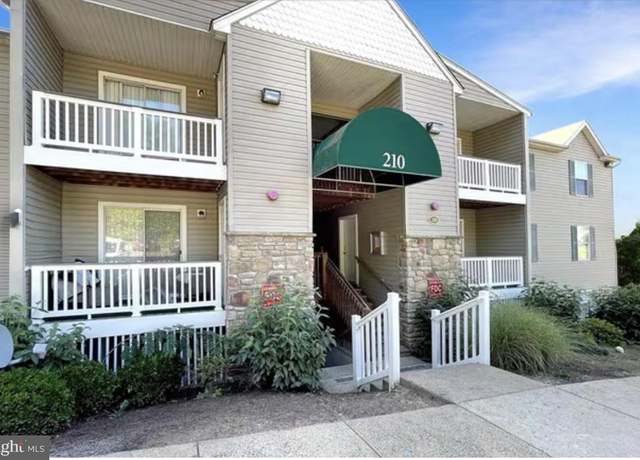 Property at 210 Wild Oak Ln #203, Stafford, VA 22554, 3 beds, 2 baths