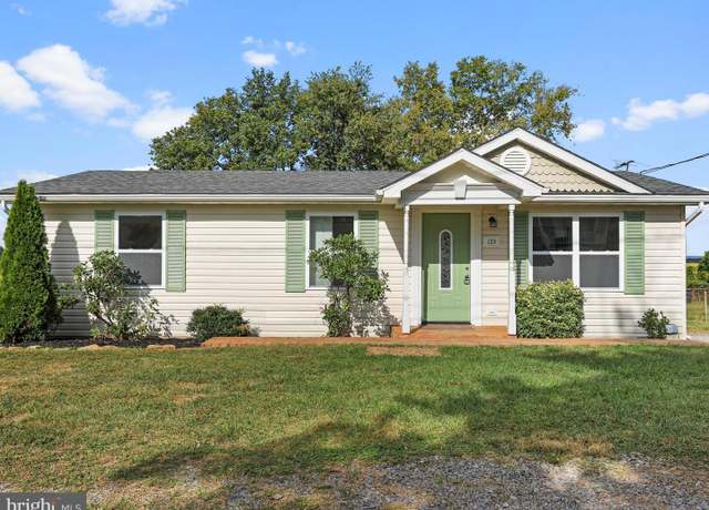 Property at 123 Plum Tree Ln, Ranson, WV 25438, 2 beds, 1 bath