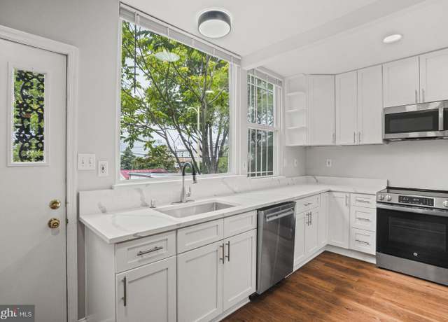 Property at 2116 N Capitol St NW, Washington, DC 20002, 4 beds, 4.5 baths