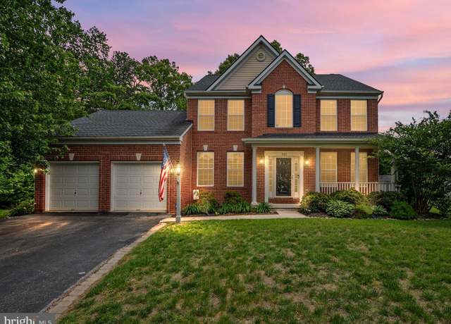 Property at 321 Early Pride Ct, Pasadena, MD 21122, 5 beds, 3.5 baths