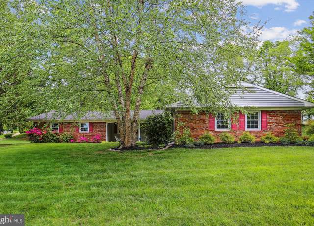 Property at 4915 Riverton Ln, Bowie, MD 20715, 3 beds, 2 baths