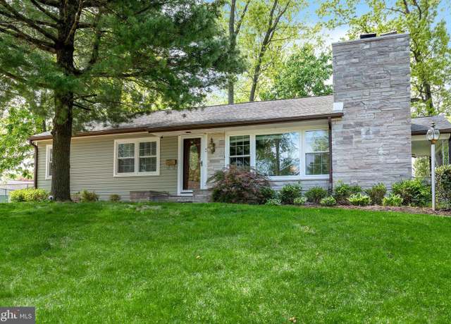 Property at 5 White Beech Ct, Ewing, NJ 08618, 3 beds, 2 baths