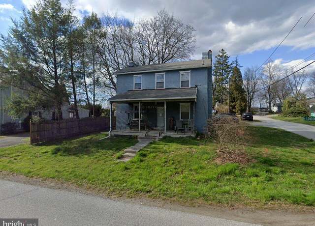 Property at 211 E London Grove Rd, West Grove, PA 19390, 3 beds, 1 bath