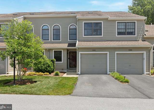 Property at 1203 Wharton Ct #1203, Newtown Square, PA 19073, 3 beds, 2.5 baths