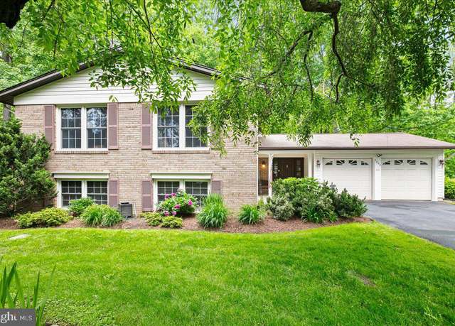 Property at 7002 Barnacle Pl, Burke, VA 22015, 5 beds, 3 baths