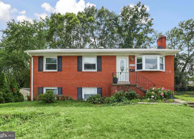 Property at 15114 Calexico Ln, Woodbridge, VA 22193, 4 beds, 2 baths