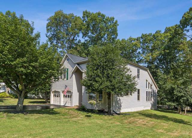 Property at 4209 Oakhill Rd, Fredericksburg, VA 22408, 4 beds, 2.5 baths