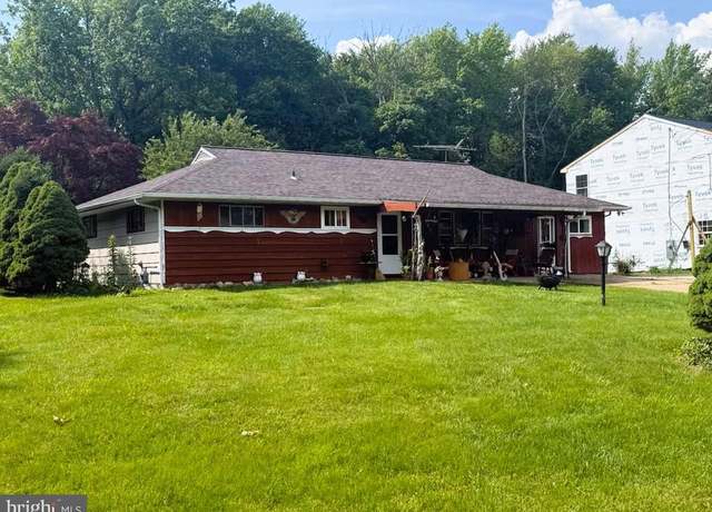 Property at 1247 Red Lion Rd, Bear, DE 19701, 3 beds, 1.5 baths