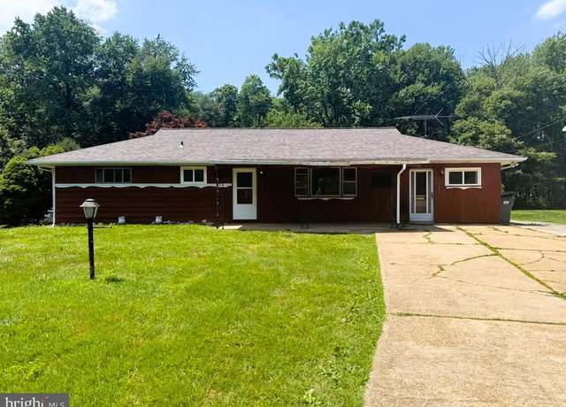 Property at 1247 Red Lion Rd, Bear, DE 19701, 3 beds, 1.5 baths