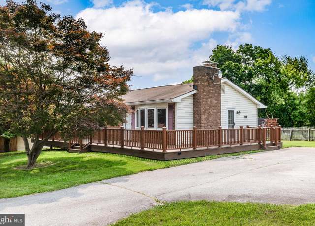 Property at 3079 High St, Manchester, MD 21102, 3 beds, 1.5 baths