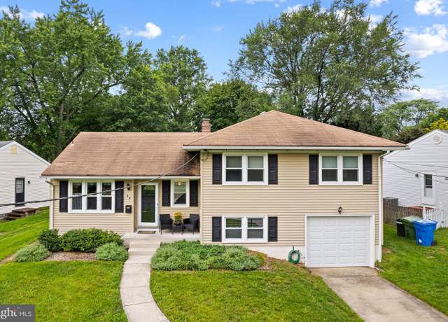Property at 34 Kenwood Dr, Cherry Hill, NJ 08034, 3 beds, 1.5 baths