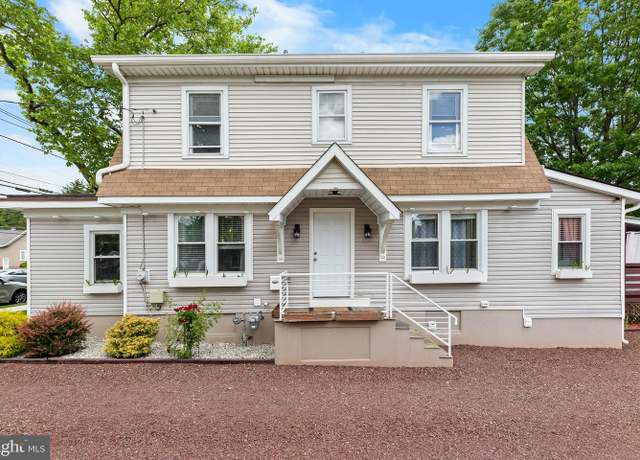 Property at 2218 Brunswick Ave, Lawrence, NJ 08648, 5 beds, 2 baths